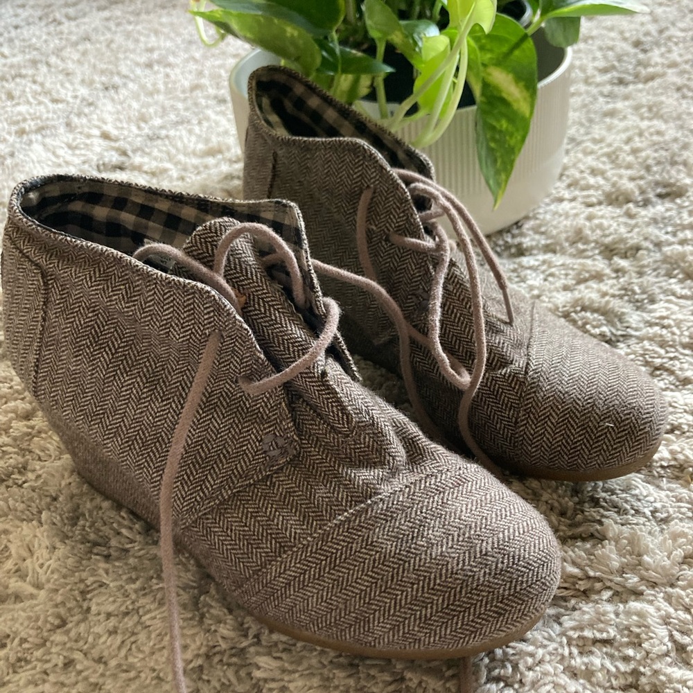 Tom’s Wedges
